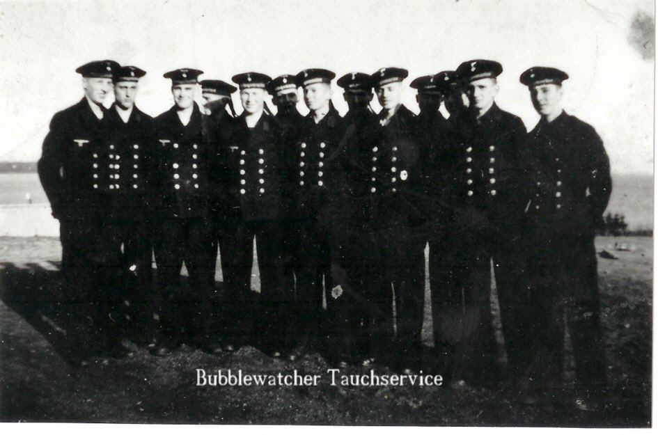 Ein Teil der letzten Besatzung der Nordland ex Niels Juel